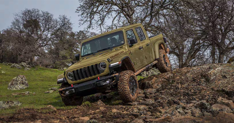 2025 Jeep Gladiator being driven downhill in Mechanicville, NY